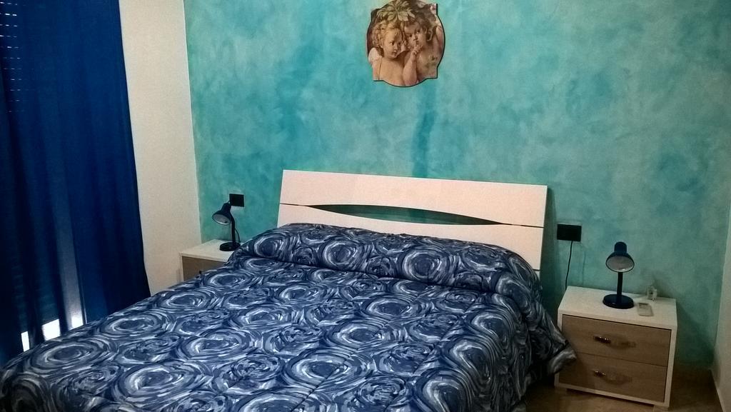 Bed and Breakfast Le Tre Rose Di Maria Noto Habitación foto