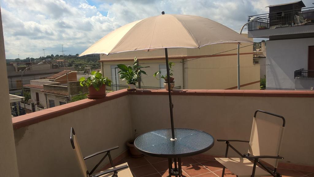 Bed and Breakfast Le Tre Rose Di Maria Noto Exterior foto